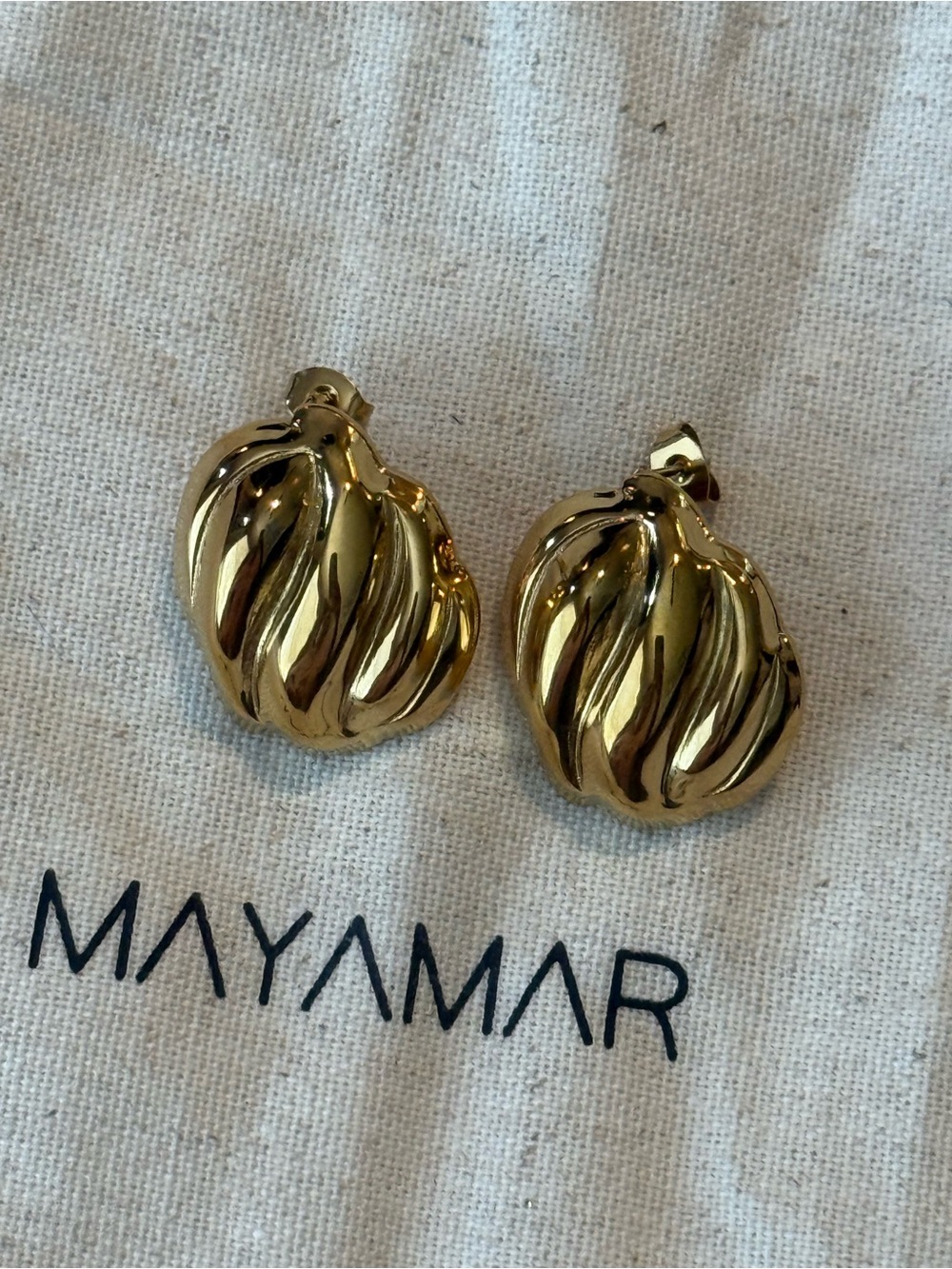 New MAYAMAR 24kt Gold dipped Sculpted ovalStud Earrings - Picture 1 of 4